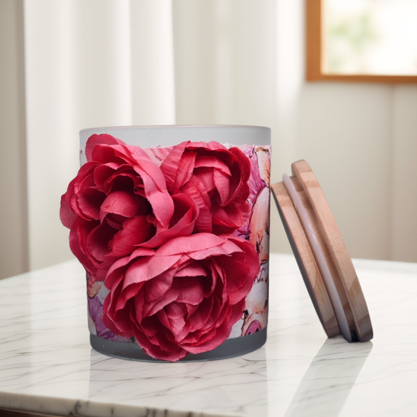Piglets & Peonies Coconut-Apricot Wax Blend Candle (10oz)