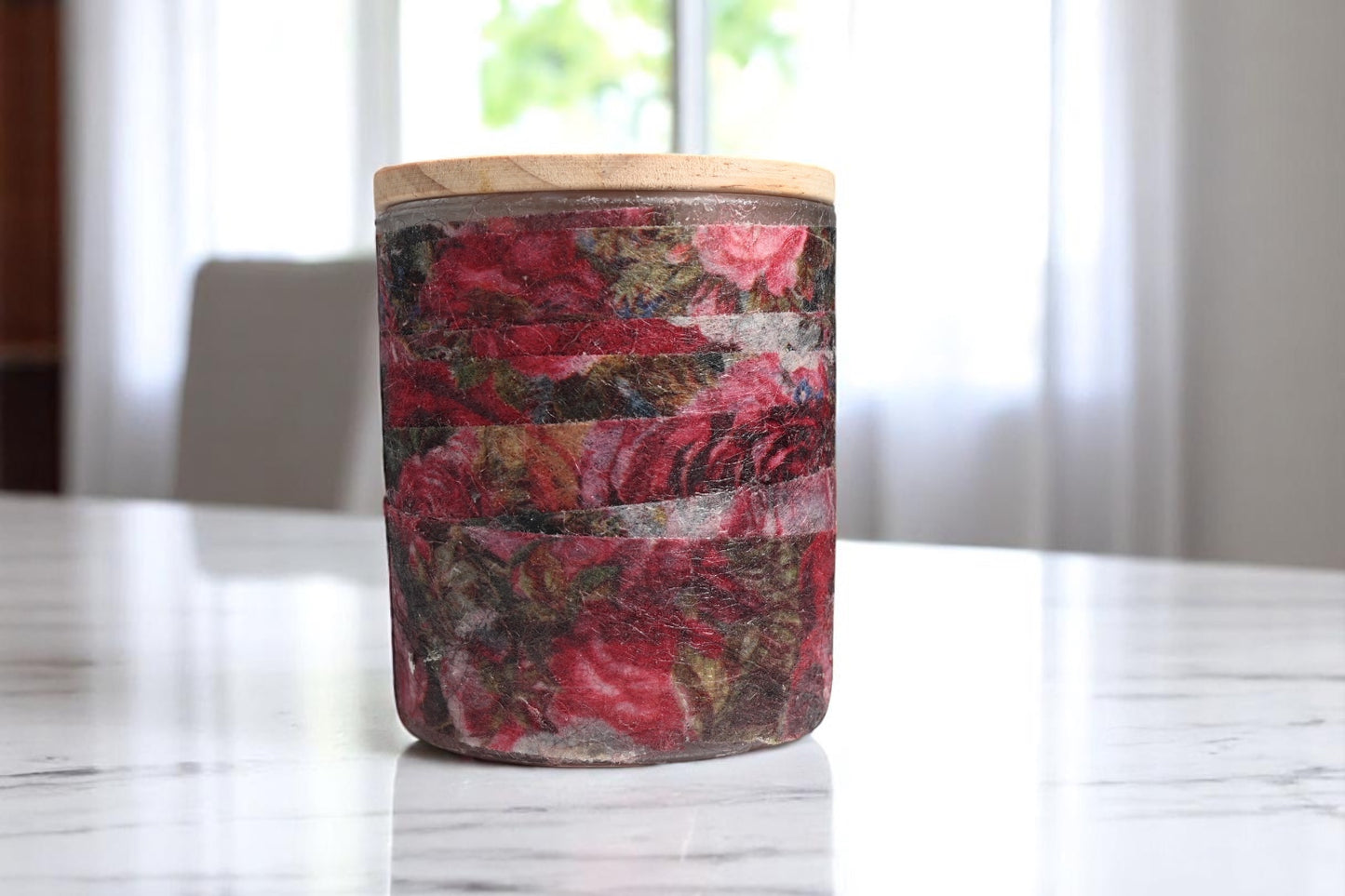 Floral Grace Coconut-Apricot Wax Candle (10oz)