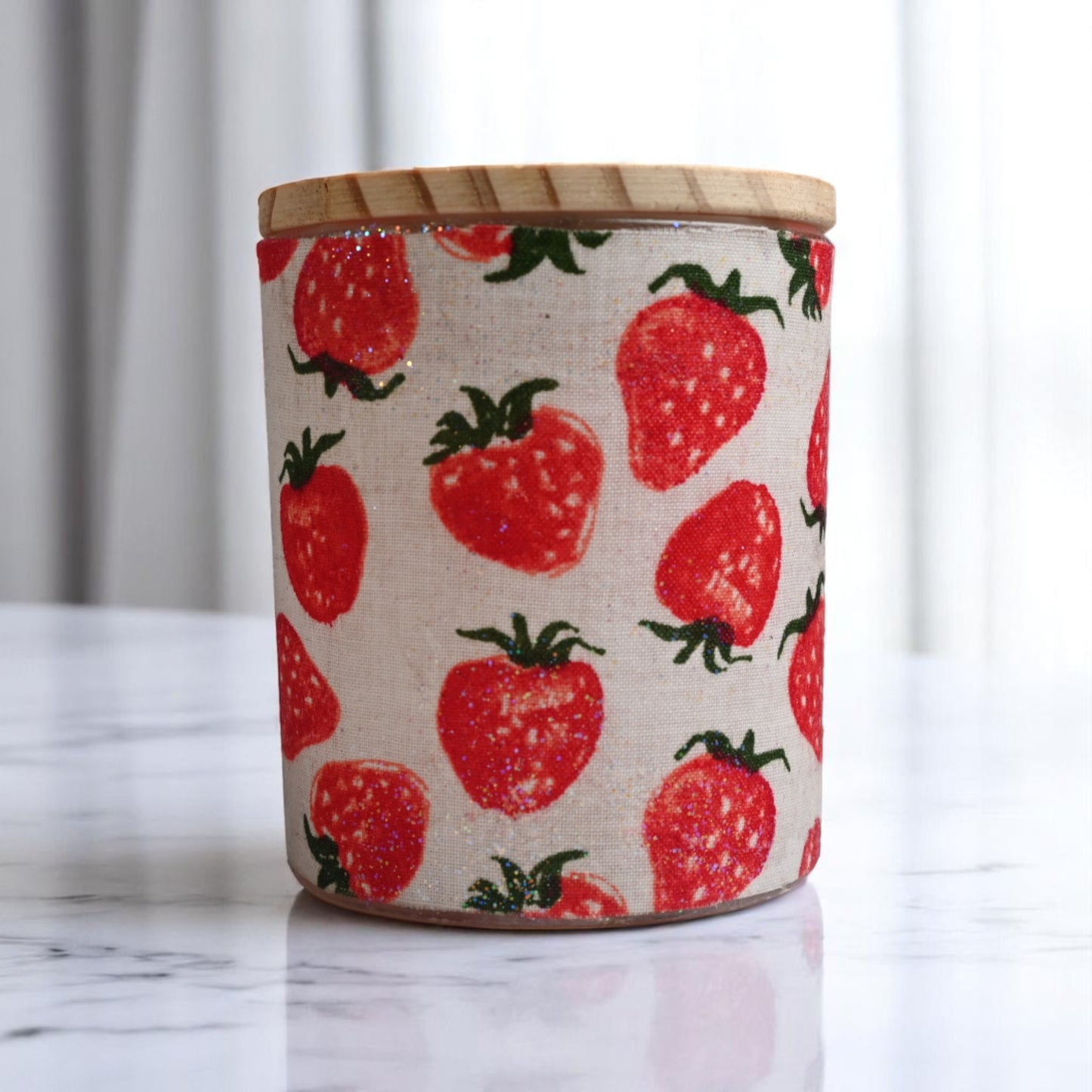 Berry Sweet Coconut-Apricot Wax Candle (10oz)