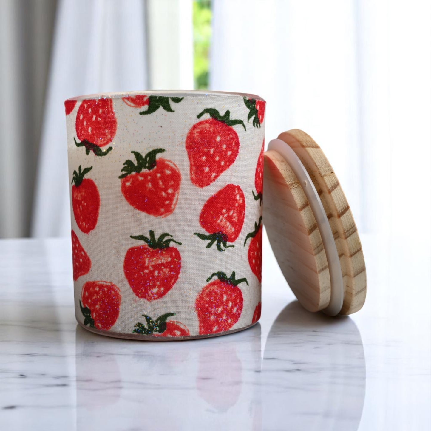 Berry Sweet Coconut-Apricot Wax Candle (10oz)