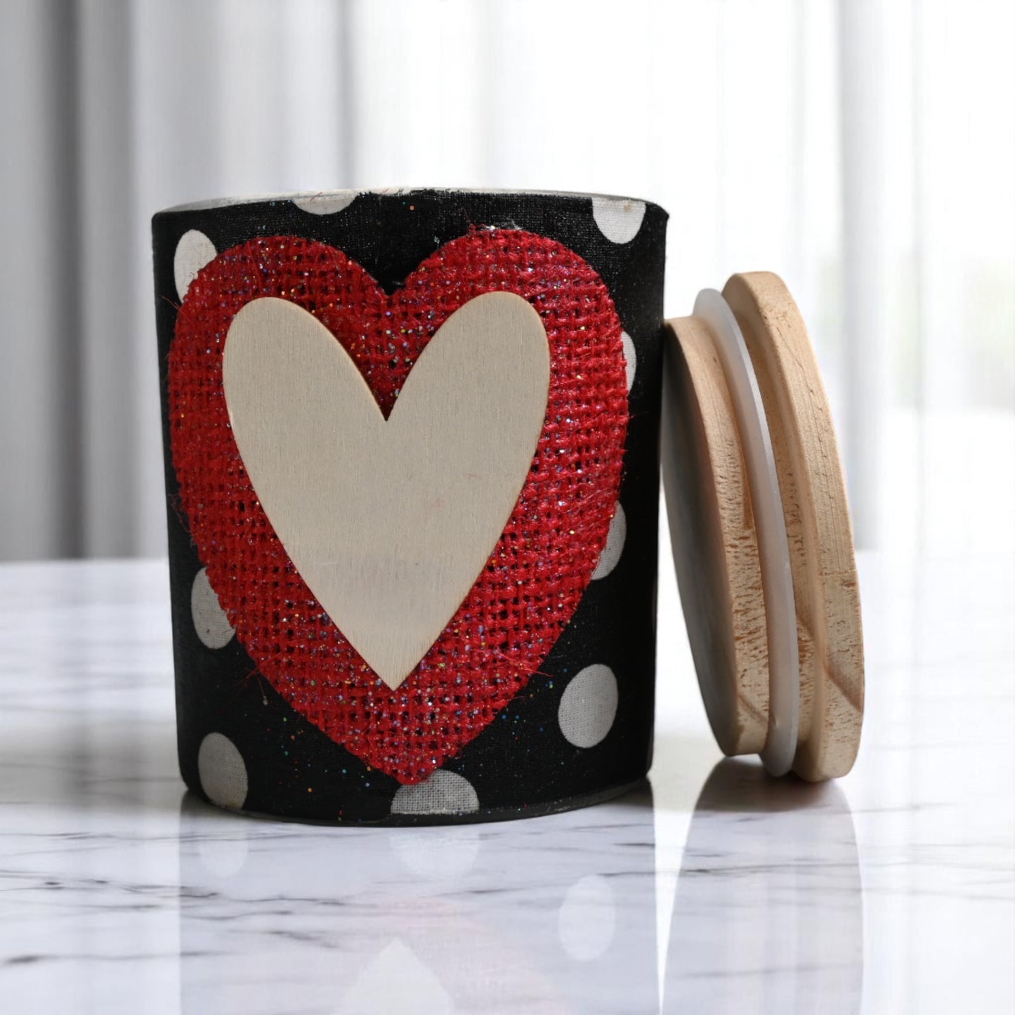 Heartpop Coconut-Apricot Wax Candle (10oz)